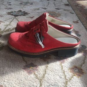 Geier Wally Austria Suede Clogs